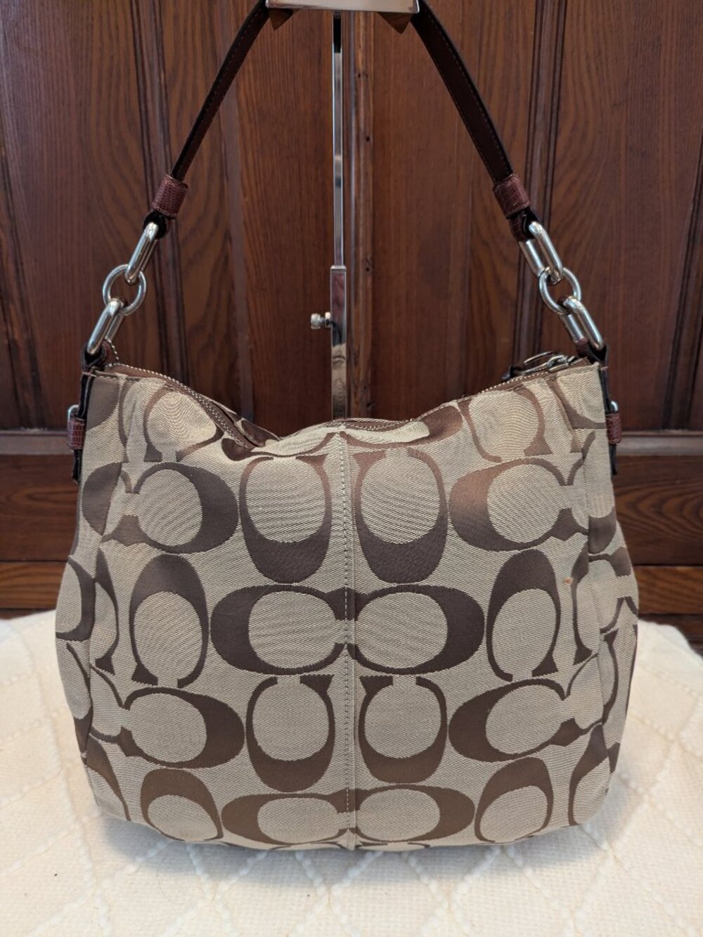 Coach Chelsea Ashlyn Signature Canvas Shoulder Bag Color Khaki/Brown Lrg 17834 - Picture 3 of 12